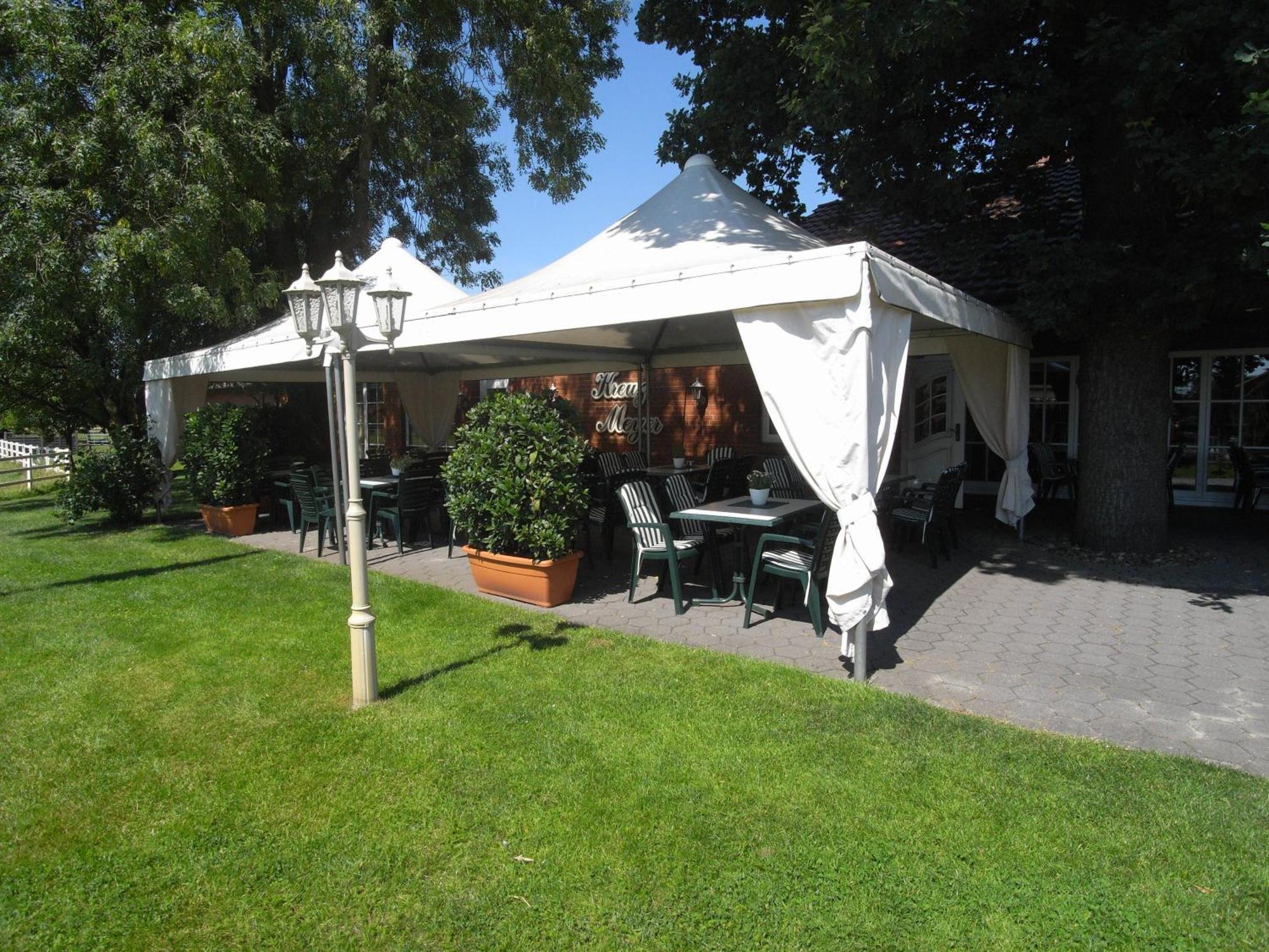 Land-Gut-Hotel Restaurant Kreuz Meyer Stuhr Eksteriør billede